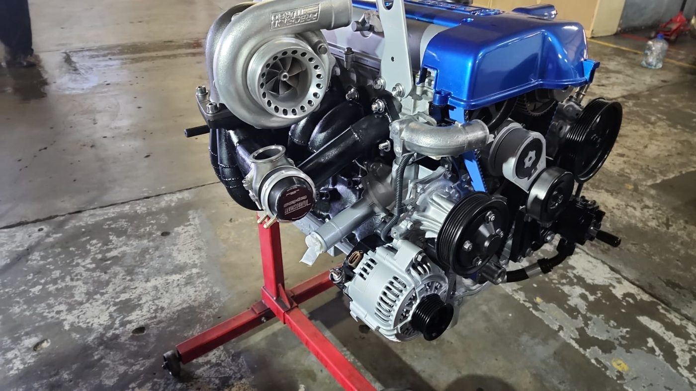 Engine rebuild at Venom Racing